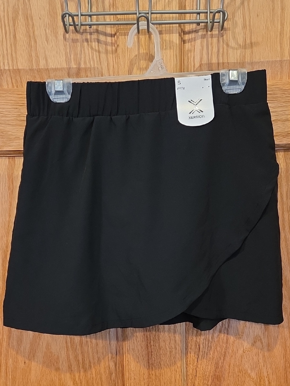 Xersion Black Overlap Athletic Skort